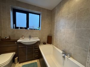 BATHROOM- click for photo gallery